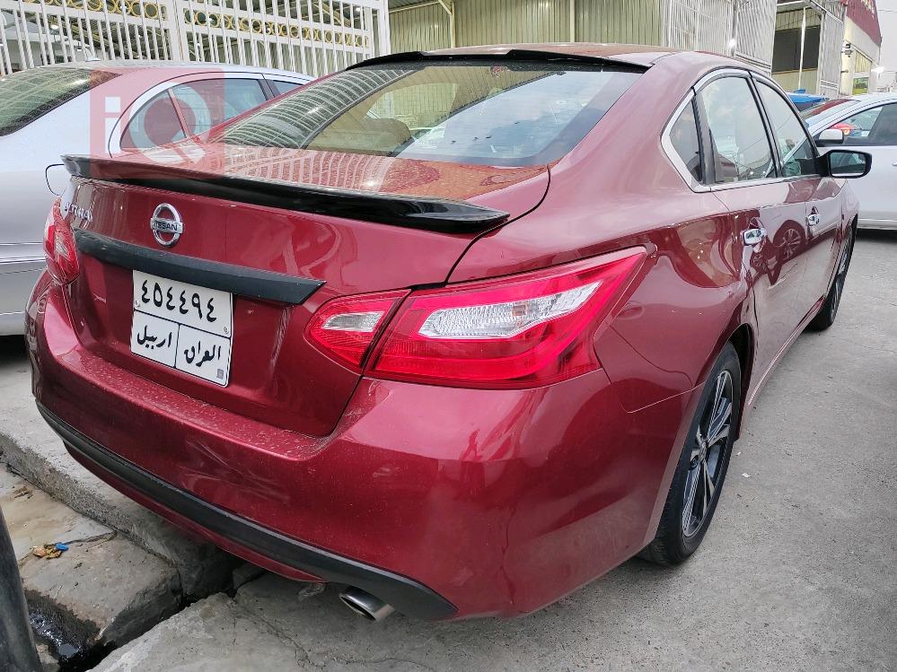 Nissan Altima